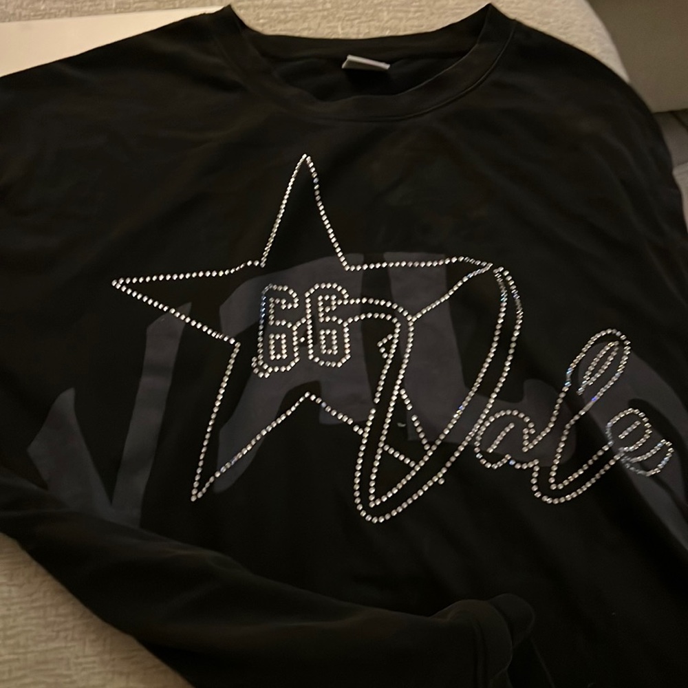 Short sleeve shirt with crystals